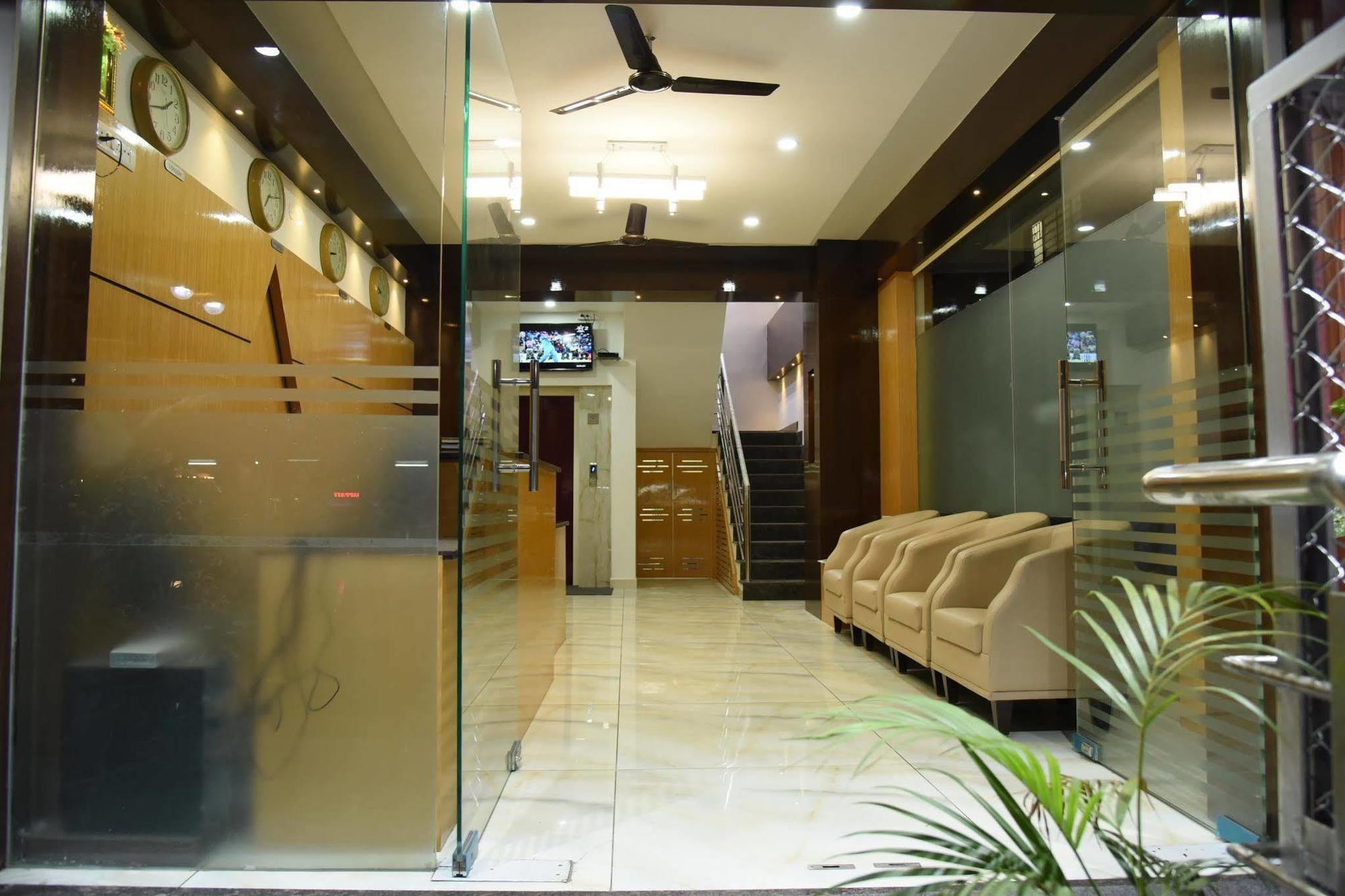 Capital O 76622 Hotel Raama Grand Mysore Exterior photo