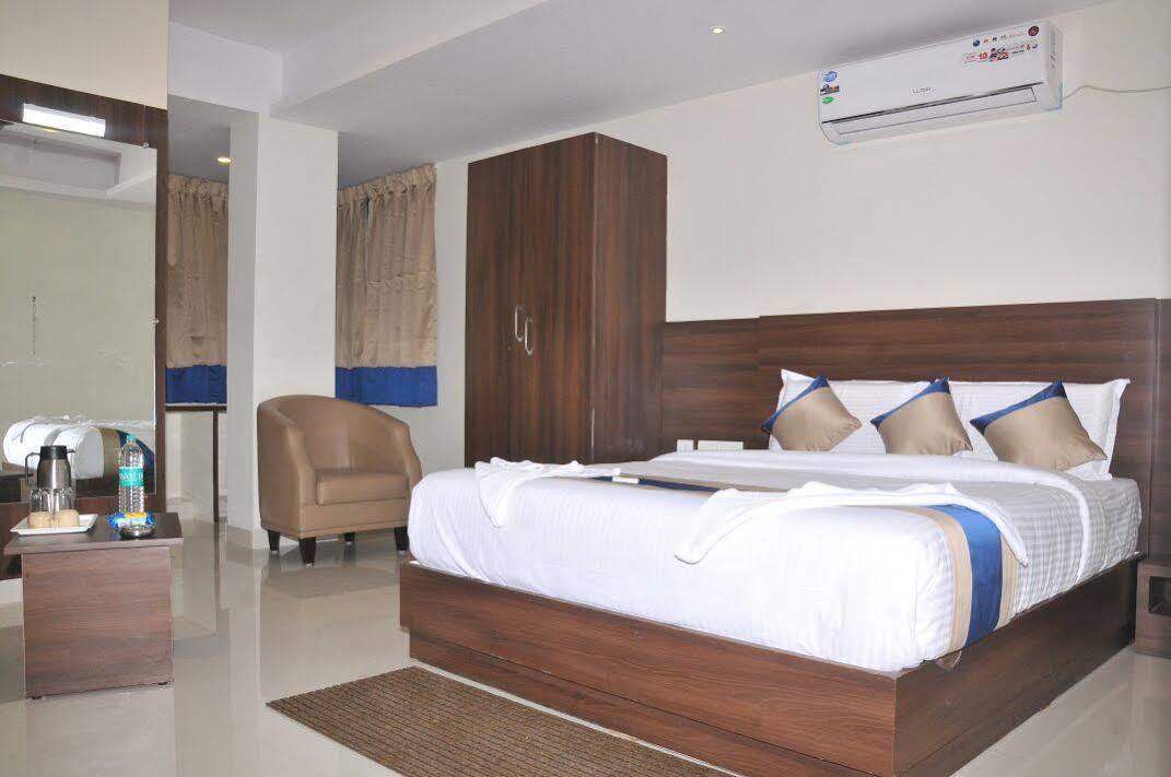 Capital O 76622 Hotel Raama Grand Mysore Exterior photo